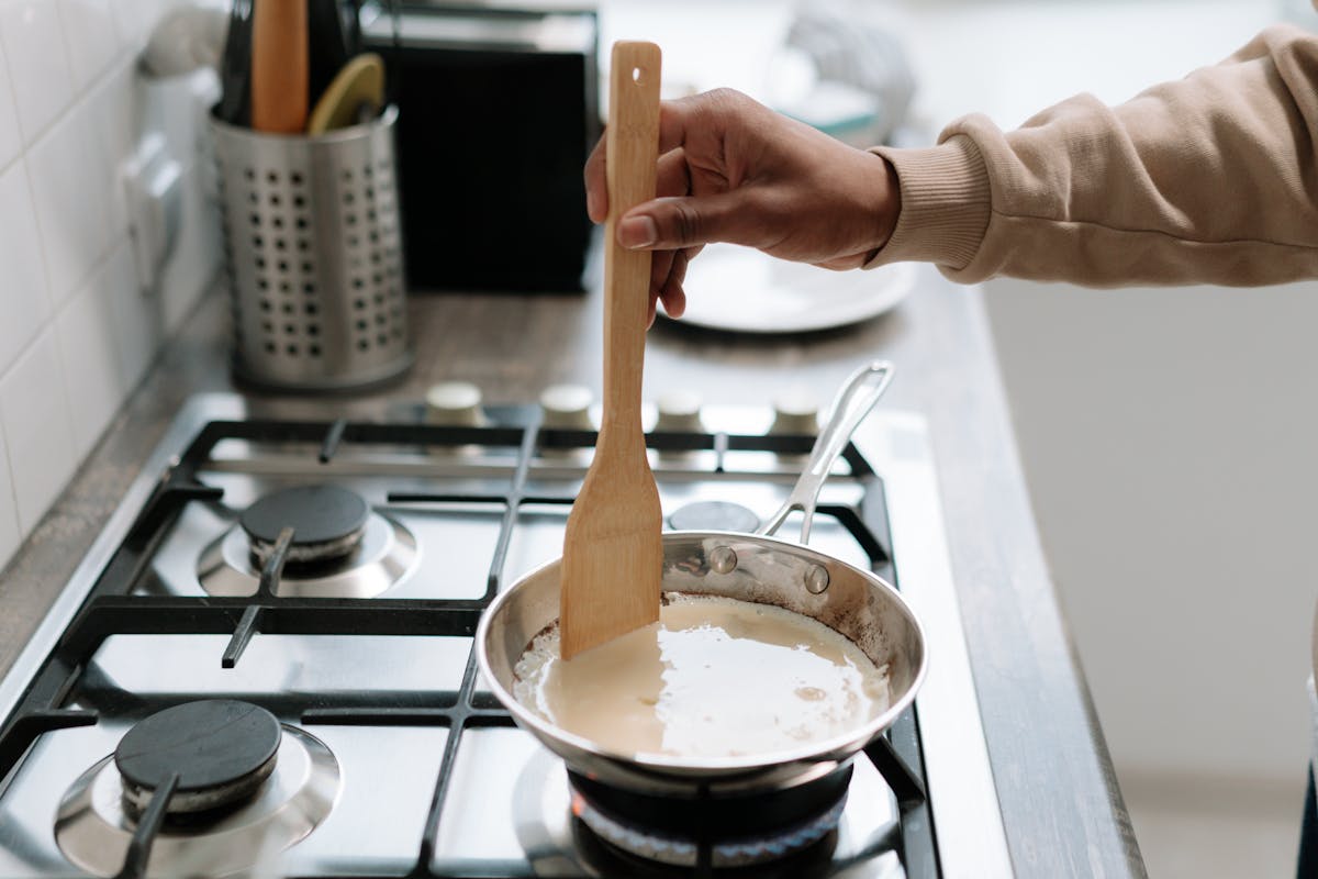 Préparation de la sauce blanche pour blanquette de veau